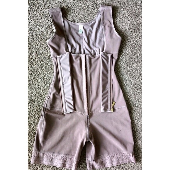 Faja Tummy Tuck Compression Garment Shapewear Bodyshaper Size XL Rosy Brown New - Picture 1 of 9